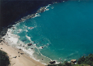 Praia da Caveira em Ilhabela